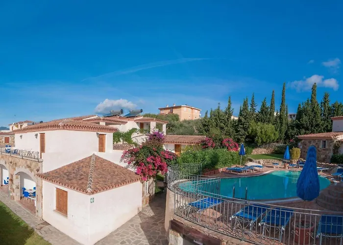 Cozy Flat Surrounded By Nature Appartamento Budoni